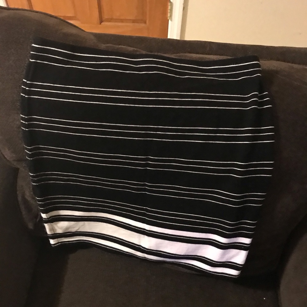 Max studio women’s skirt